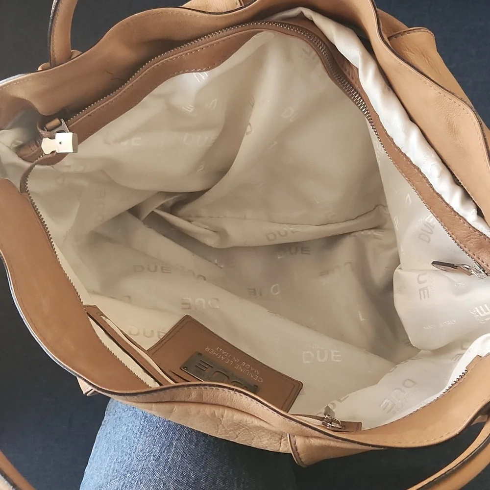 Tranzione Duo Tan Purse - Picture 6 of 7